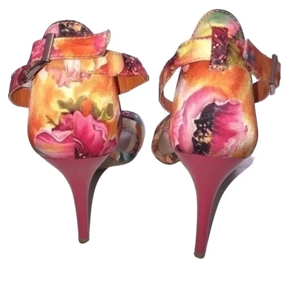 Mossimo Floral Strappy Heels - Picture 5 of 7
